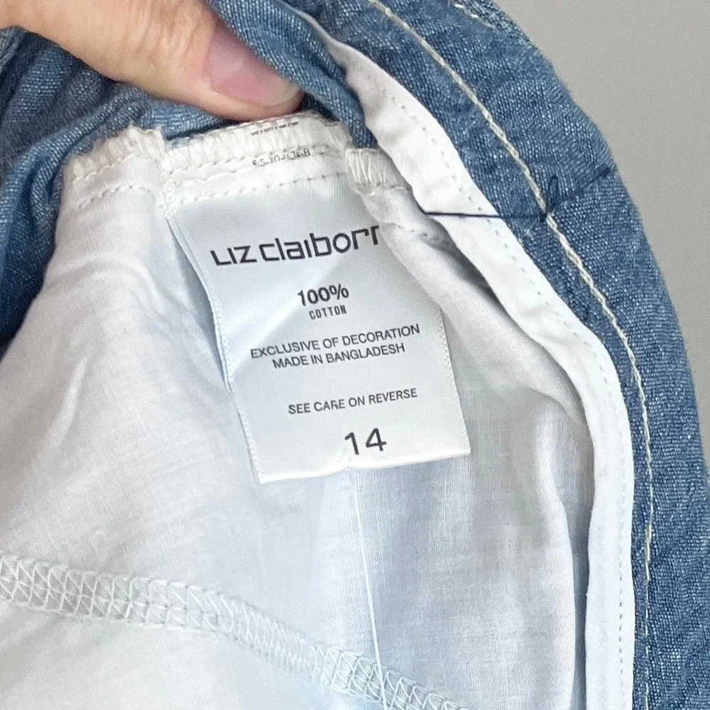 Liz Claiborne Shorts Womens 14 Blue Embroidered Cotton Chambray Boho Summer NEW